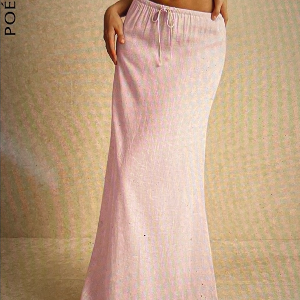 Pink Trumpet Maxi Skirt with Ribbed Texture - Picture 4 of 7